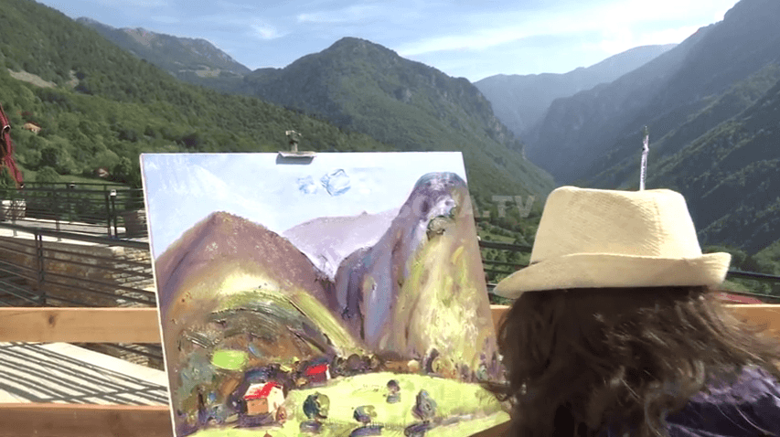 Artistët pikturojnë bukuritë e Rugovës (VIDEO)