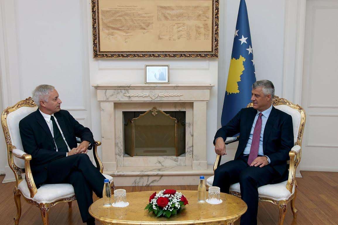 Thaçi përshëndetet me ambasadorin e OSBE-së
