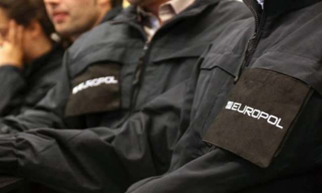 Shkatërrohet rrjeti i drogës në Shqipëri e Itali, Europol arreston 30 persona