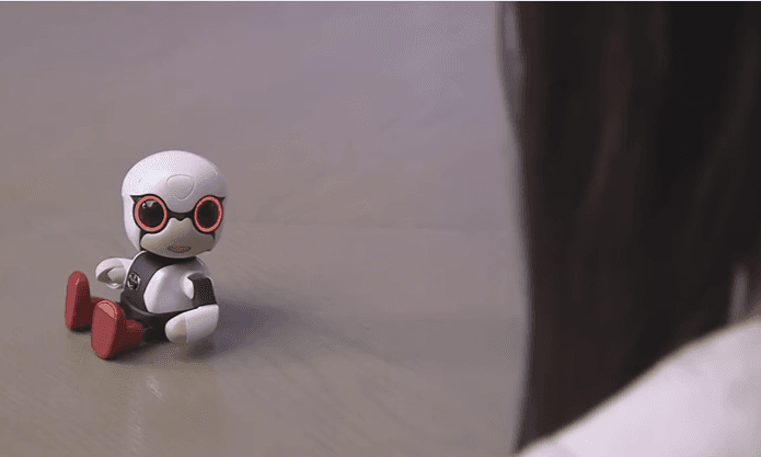 Toyota projekton robot për ata që nuk kanë fëmijë (VIDEO)
