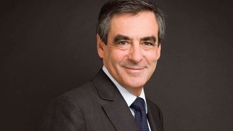 Francois Fillon fiton zgjedhjet partiake