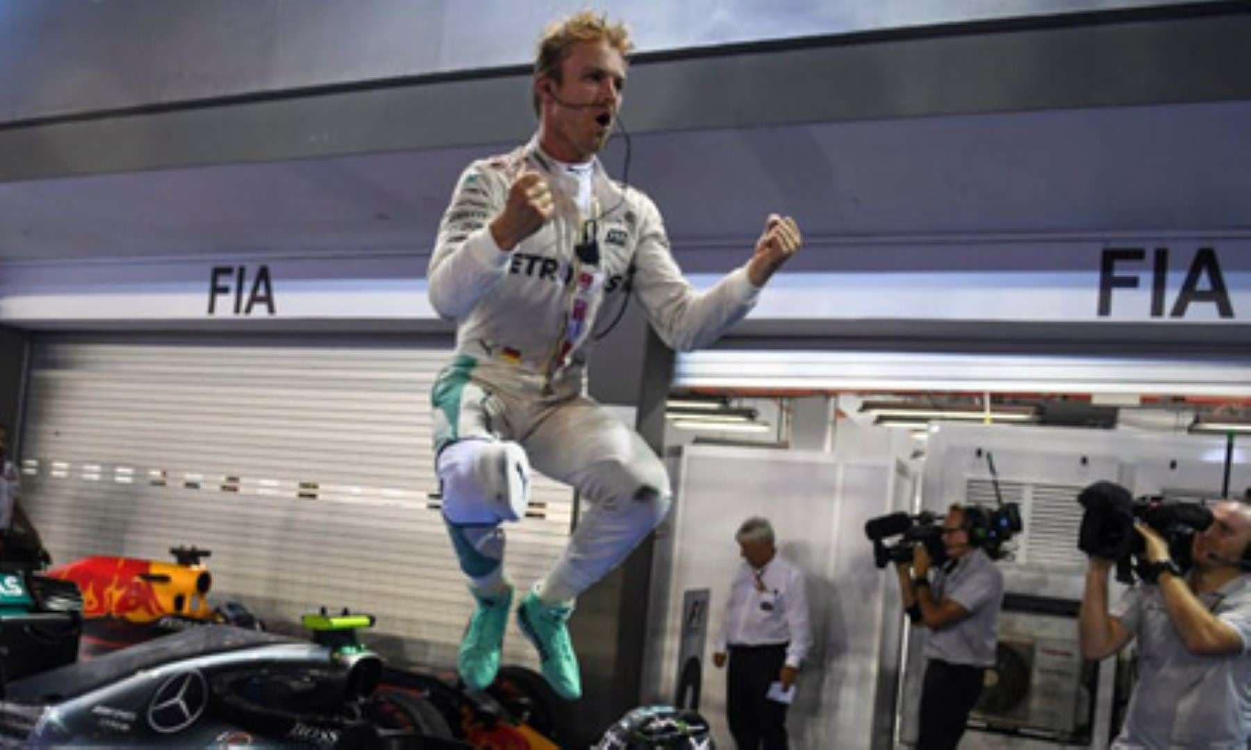 Rosberg, kampioni i ri i Formula 1