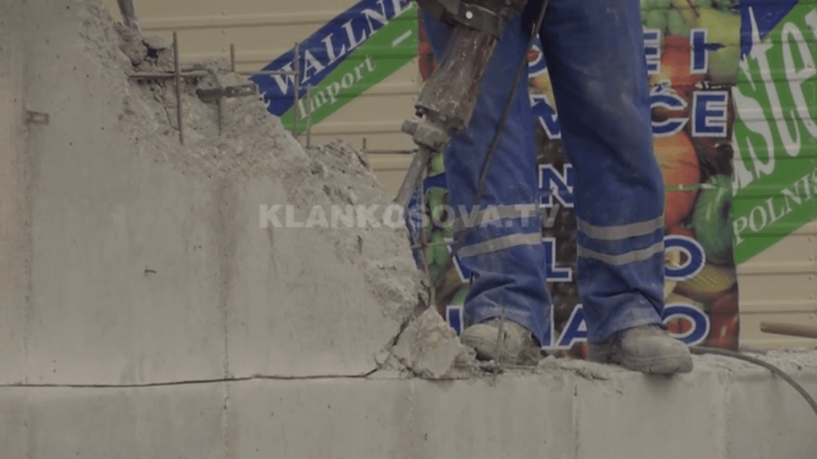 Miratohet Rezoluta për murin në Mitrovicë (VIDEO)