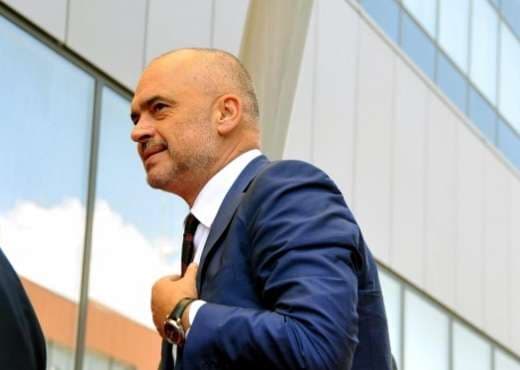 Edi Rama, ndër artistët e preferuar të Venecias