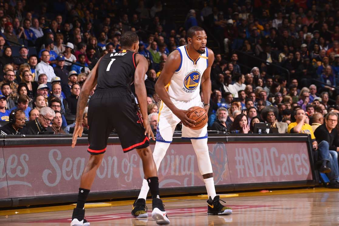 Rockets ndalin Warriors, thyhet një rekord