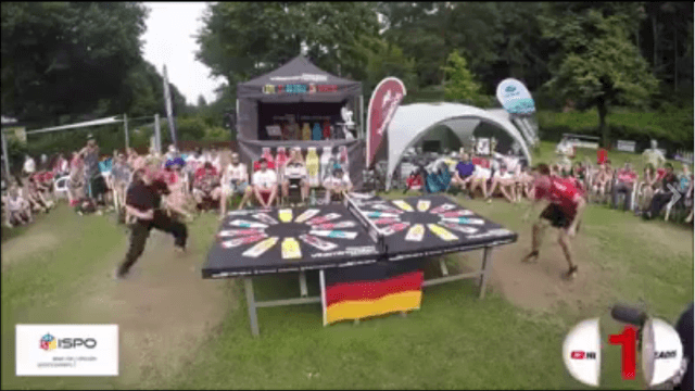 Pingpong si ky nuk keni parë (VIDEO)