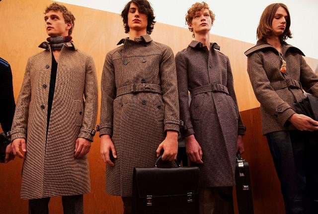 Prada rikthen vitet e 70'ta (FOTO)
