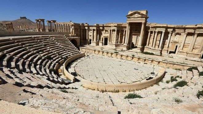 ISIS shkatërron një pjesë të amfiteatrit romak në Palmyra