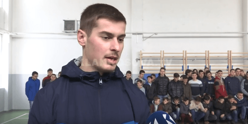 Fëmijët nga Fushë Kosova thyejnë rekordin Guinness (VIDEO)