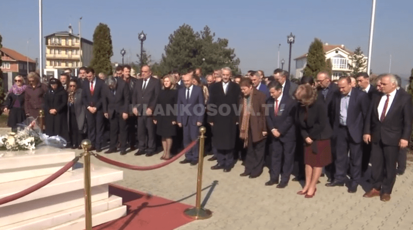 Rugova përkujtohet për Pavarësi (VIDEO)