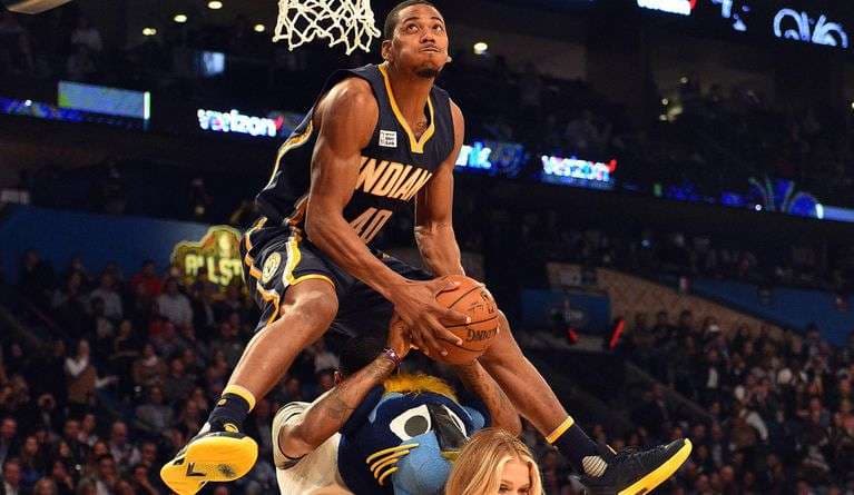 NBA: Glenn Robinson III fiton garën – e dobët – të ngulitjeve për 2017 (VIDEO)