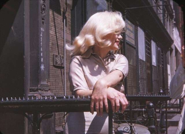 Shfaqen fotografi të Marilyn Monroe shtatzënë (FOTO)