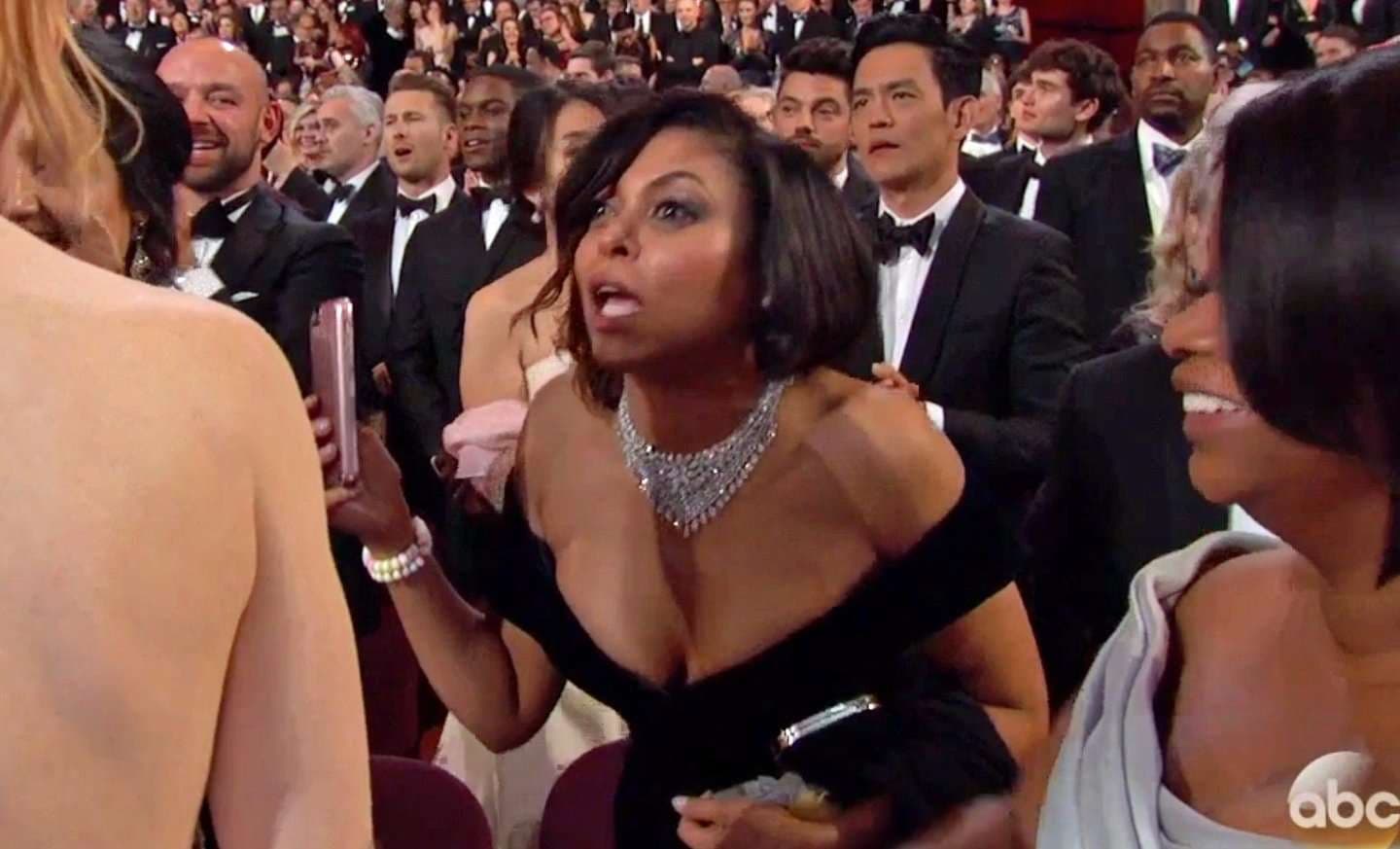 Reagimet e yjeve pas gabimit historik në Oscar