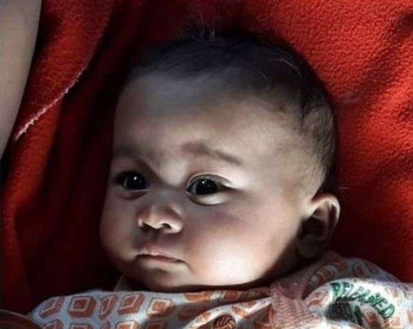 Mesazhi në Twitter ia siguroi qumështin foshnjes së uritur (FOTO)