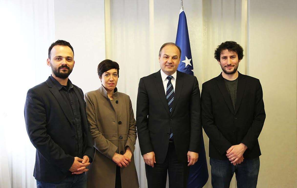 Hoxhaj do të përkrahë financiarisht një film kosovar