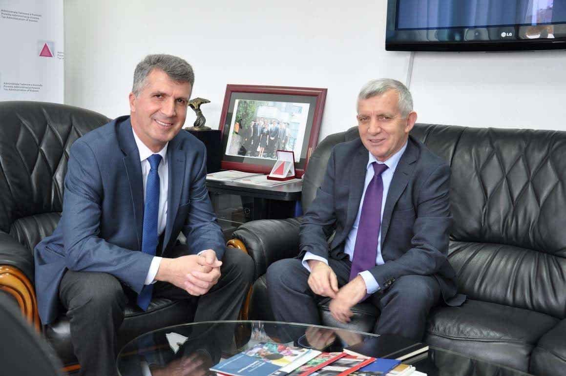 Diskutohet për bashkëpunim mes ATK-së e Drejtorisë Tatimore të Shqipërisë