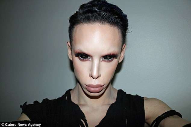 Vinny Ohh, u shndërrua në një alien pa gjini (FOTO)