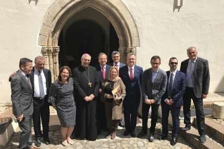 Zëvendësministri Hoti merr pjesë në koloninë e piktorëve shqiptarë në itali