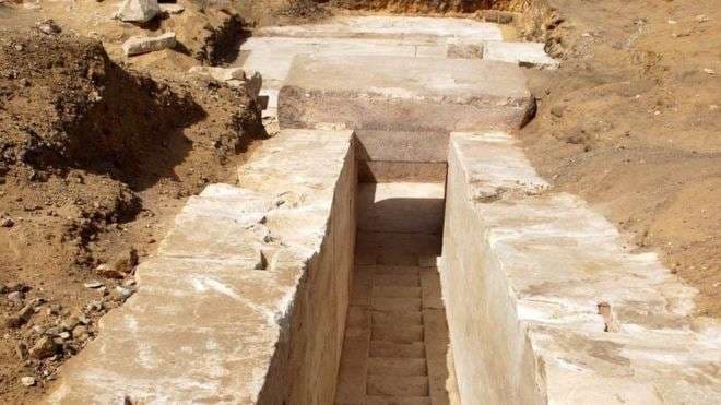 Në Egjipt gjenden mbetjet e një piramide 3.700 vjet të vjetër (FOTO)