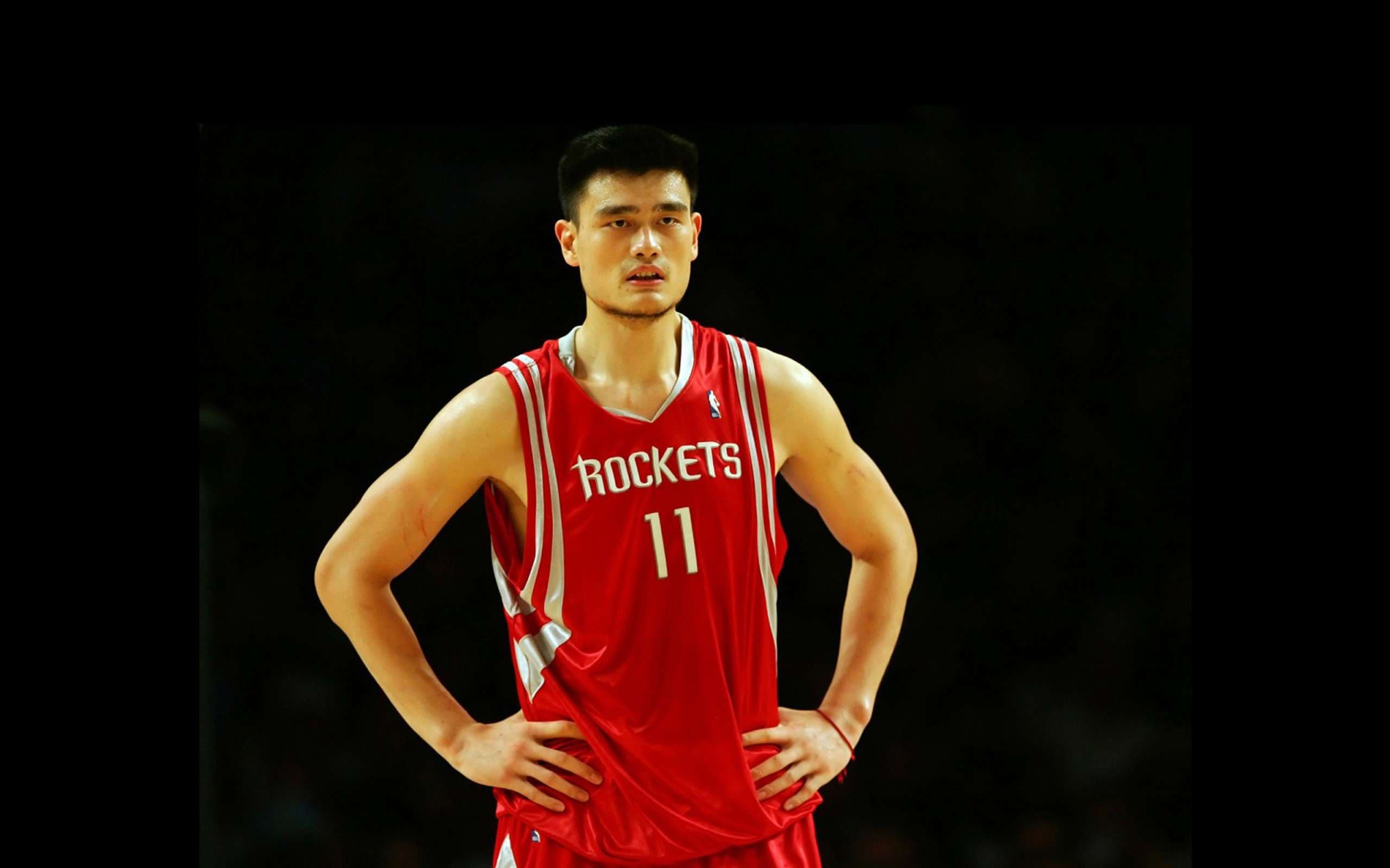 Legjenda e NBA ia dhuron një top Edi Ramës