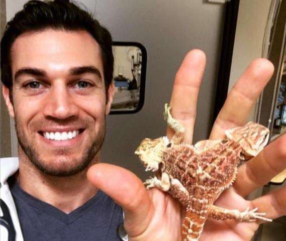 Veterinari më seksi në Instagram (FOTO)