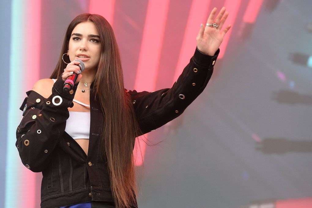 Dua Lipa fiton çmim të rëndësishëm në Glamour Awards
