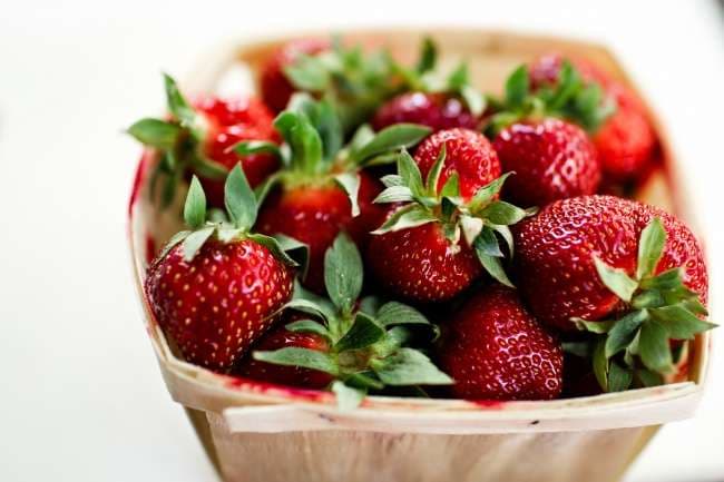 Hani këto fruta për lëkurë më të mirë