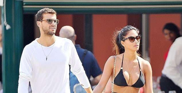 Nicole Scherzinger ngushëllon Dimitrovin pas humbjes nga Federer (FOTO)