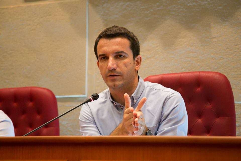 Veliaj me thirrje për tiranasit: Për çdo problem apo dëm pas tërmeteve na kontaktoni