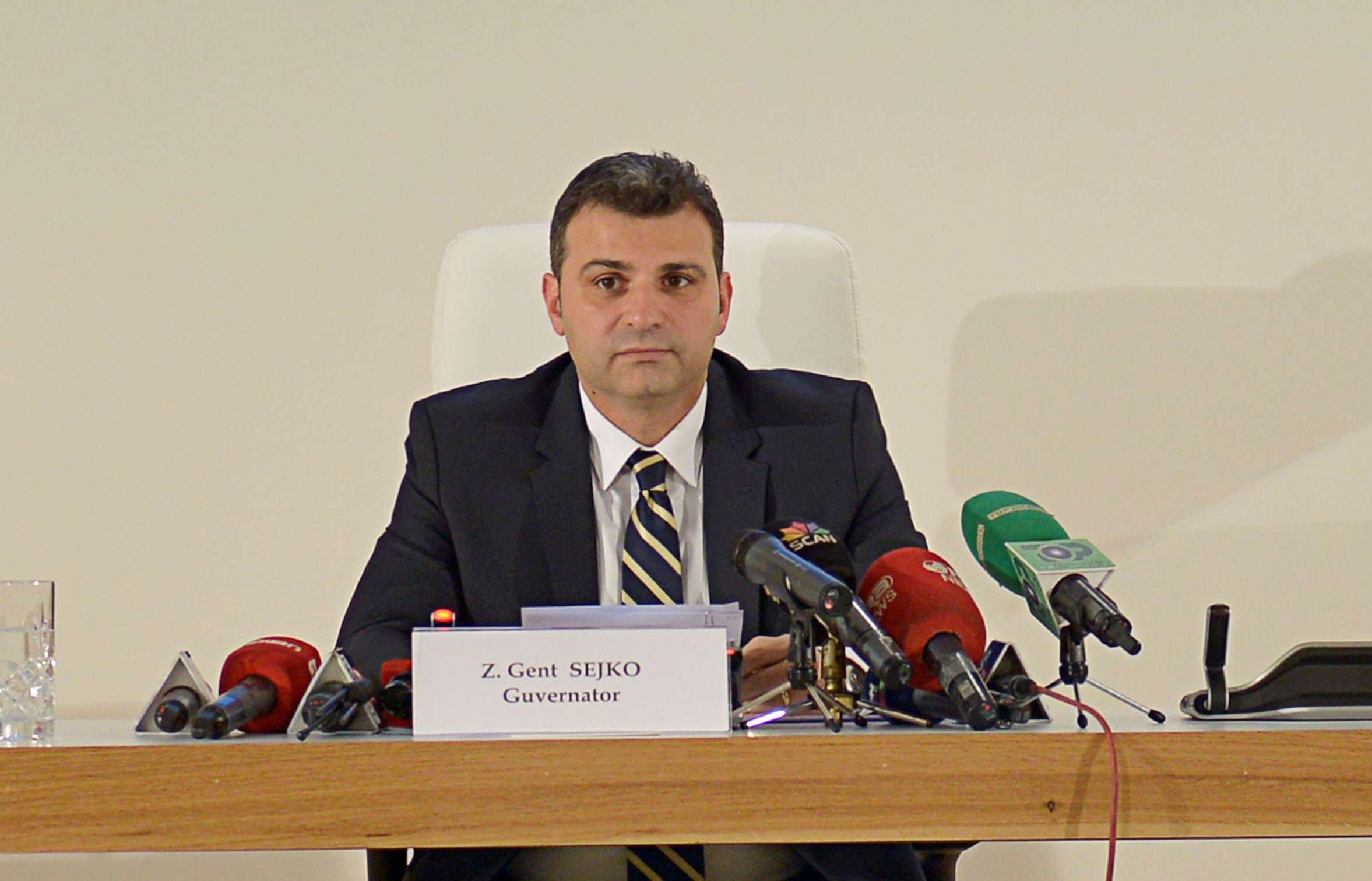 "Fushata zgjedhore dëmtoi ekonominë"