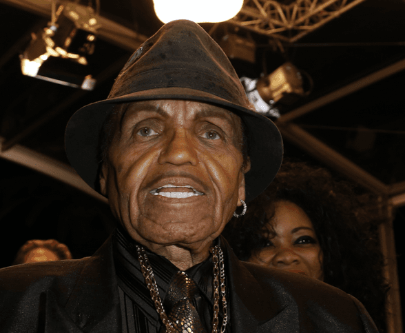 Babai i Michael Jackson pëson aksident të rëndë