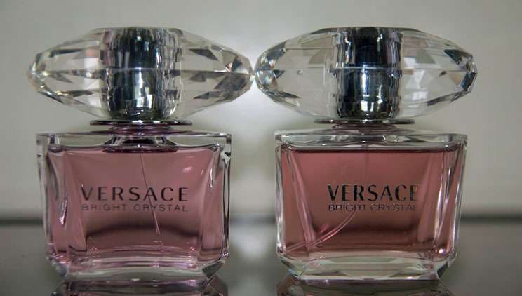 Tre hapat për të dalluar një parfum origjinal