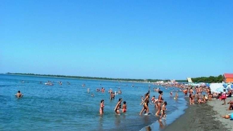 20-vjeçari mbytet në plazhin e Velipojës