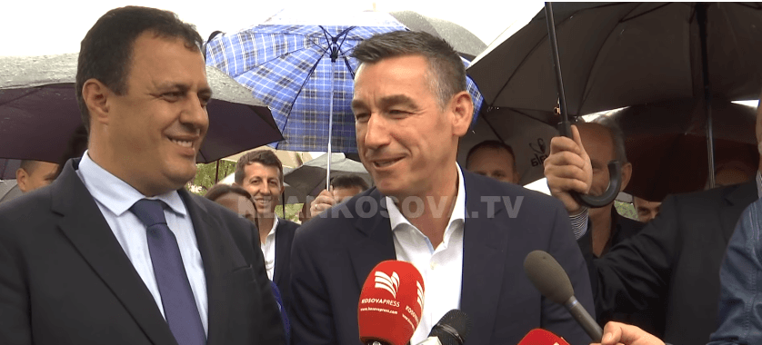PDK bën fushatë në Podujevë (VIDEO)