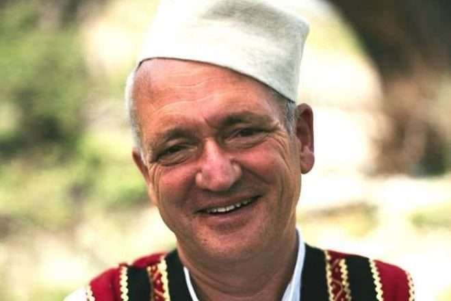 Varroset Robert Elsie në Theth të Shkodrës