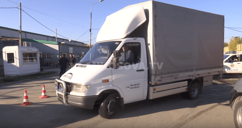 Shpërndahet materiali zgjedhor (VIDEO)