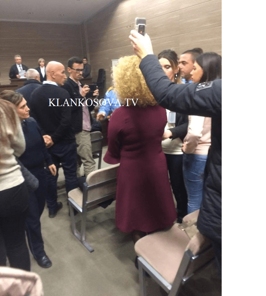 Tensione pas dënimit të aktivistëve të Vetëvendosjes