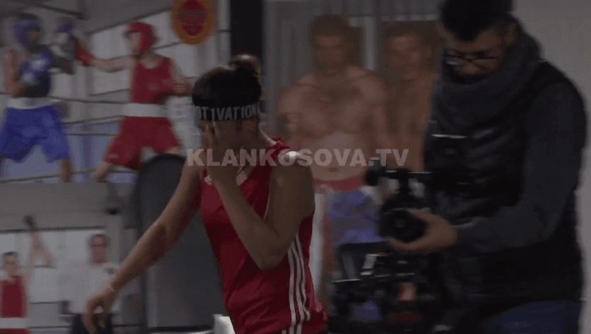 Donjeta Sadiku në lot, pasi nuk mund të shkojë në botëror (VIDEO)