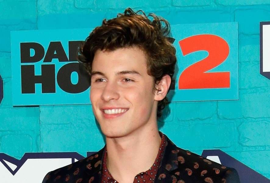 Shawn Mendes reagon ndaj portretizimit të tij në “Rolling Stone”