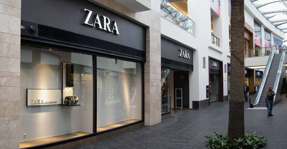 Punëtorët e papaguar kërkojnë ndihmë përmes rrobave të ZARA-së