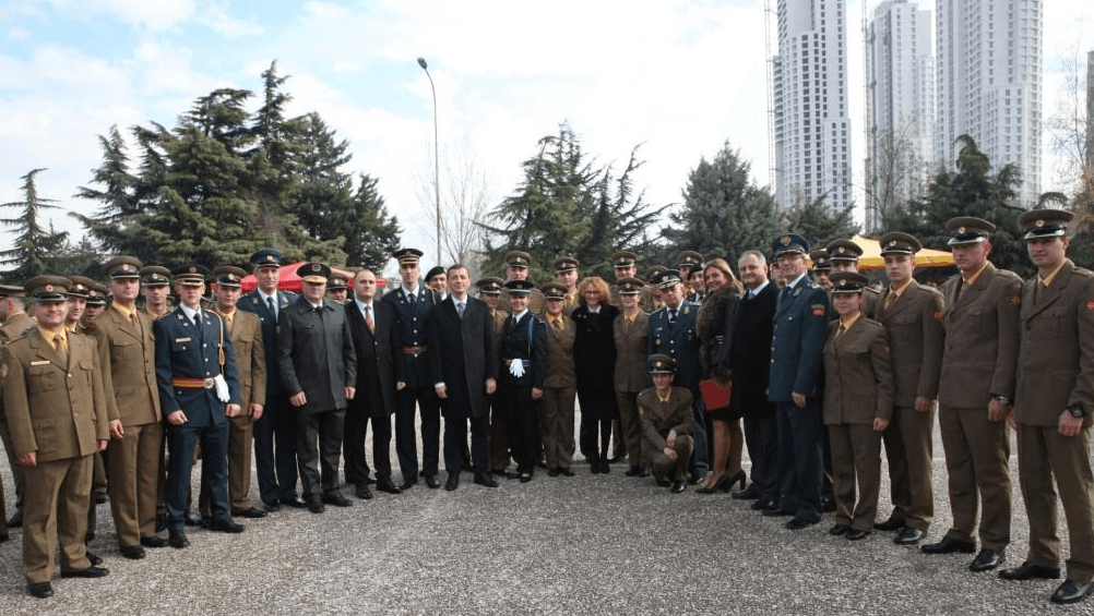 Diplomojnë kadetë nga radhët e komuniteteve