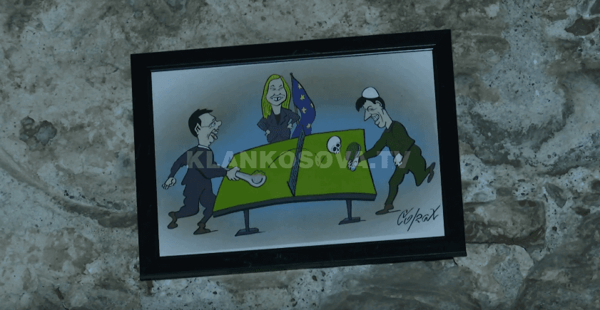 Dy shqiptarë dhe një serb krijojnë karikatura të Thaçit dhe Vuçiqit