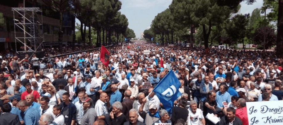 2000 policë në gatishmëri për protestën e opozitës