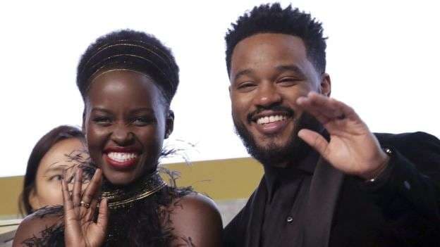 Filmi “Black Panther” tejkalon pritshmëritë e shitjeve