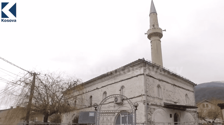 Xhamia e Sahat Kullës në Pejë rreth 400 vjet e vjetër (VIDEO)