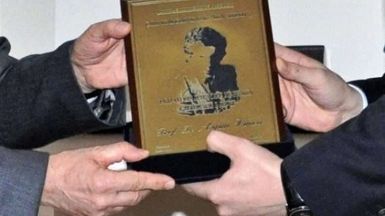 Helmuth A.Niederle fitues i çmimit letrar ndërkombëtar ''Azem Shkreli 2019''
