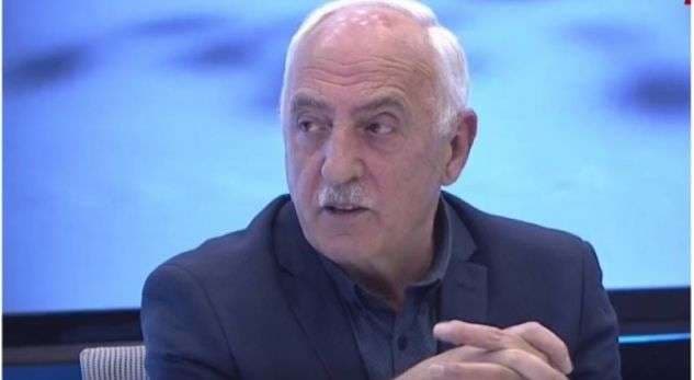 Vokrri ngushëllon familjen Binaku