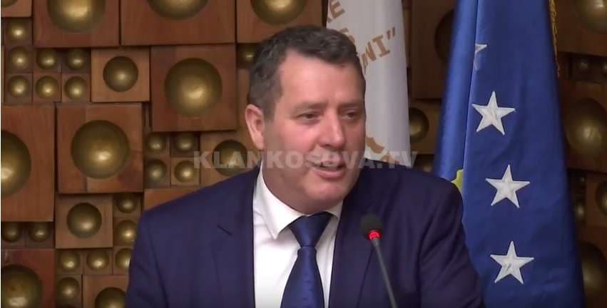 Libër taze për demokracinë (Video)