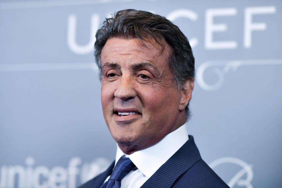 Sylvester Stallone reagon pas lajmit të rrejshëm për vdekjen e tij