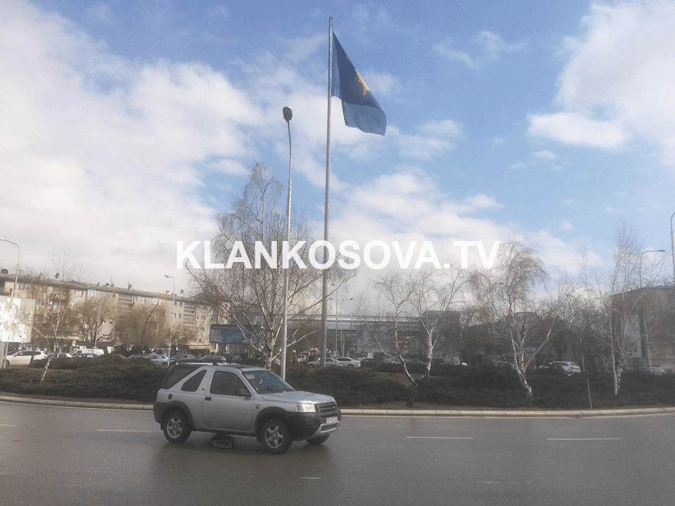 Nuk mbahet protesta për flamurin te rrethi